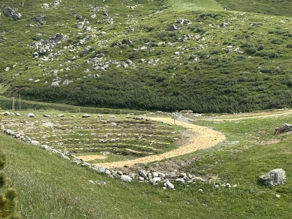 Théâtre alpin en pleine montagne chez Pépé Nicolas entre Les Menuires et Val Thorens