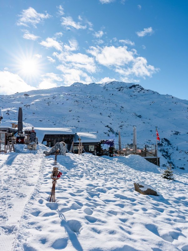 Arrivée restaurant Chez Pépé Nicolas hiver